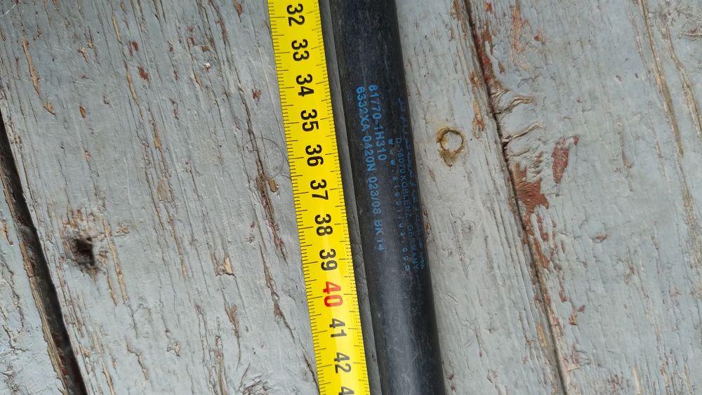 Продам амортизатори багажника від кіа