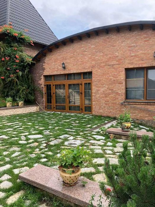 Продаж будинку , 400 кв. м, 5 кімнат можлива продажа за BTC Bitcoin