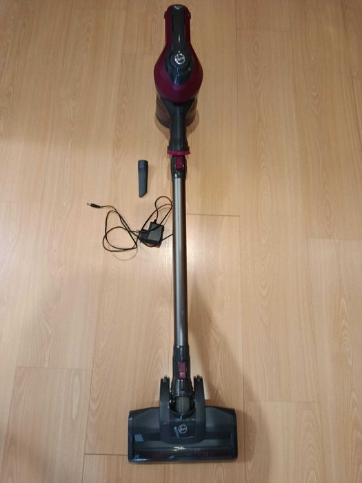 Aspirador vertical hoover como novo