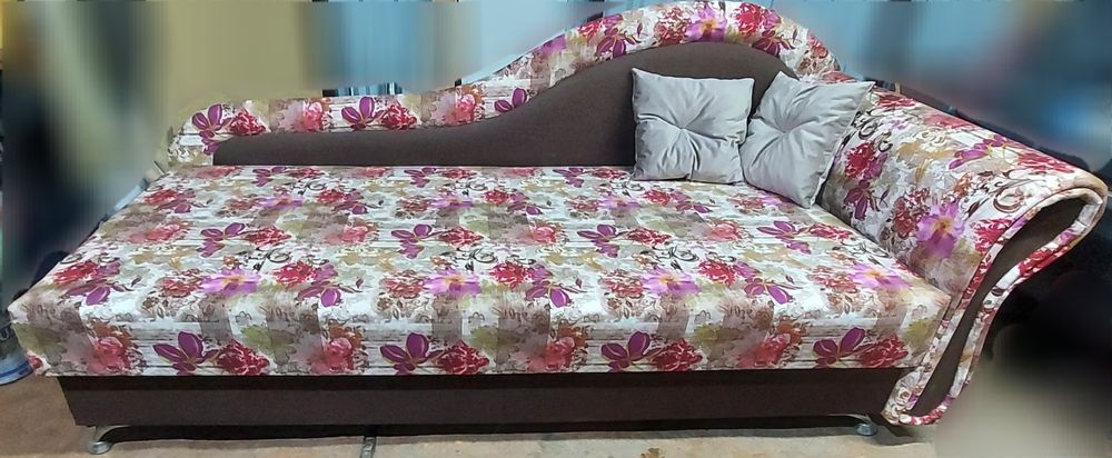 Продам два,  диван-кресло-кровать. Доставка