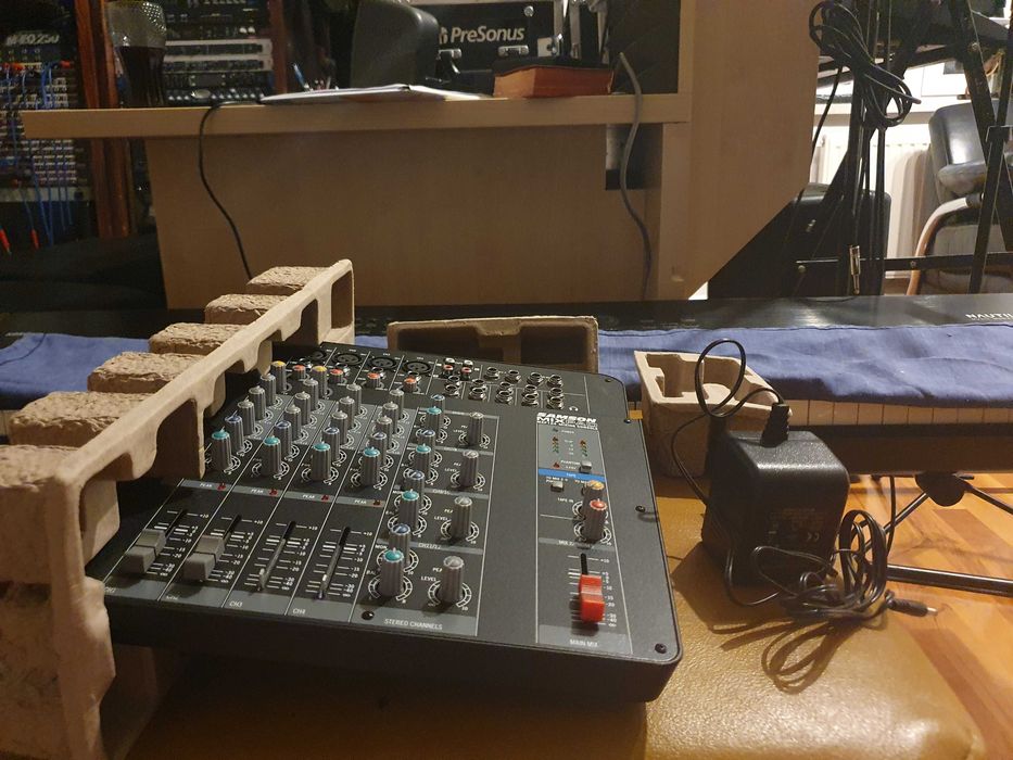 MIXER - MixPad MXP124 Compact