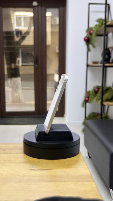 IPhone 12 128 Gb + чехол стекло и шнур