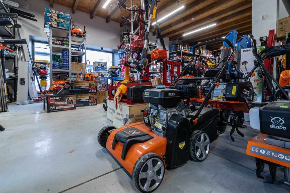 SPALINOWY ŚWIDER DO GLEBY DEDRA DED8809 52cm3  3 wiertła 100, 150, 200