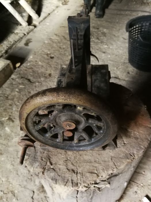 Maszyna do szycia zabytek