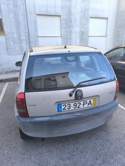 Opel Corsa B 1.0 Gasolina