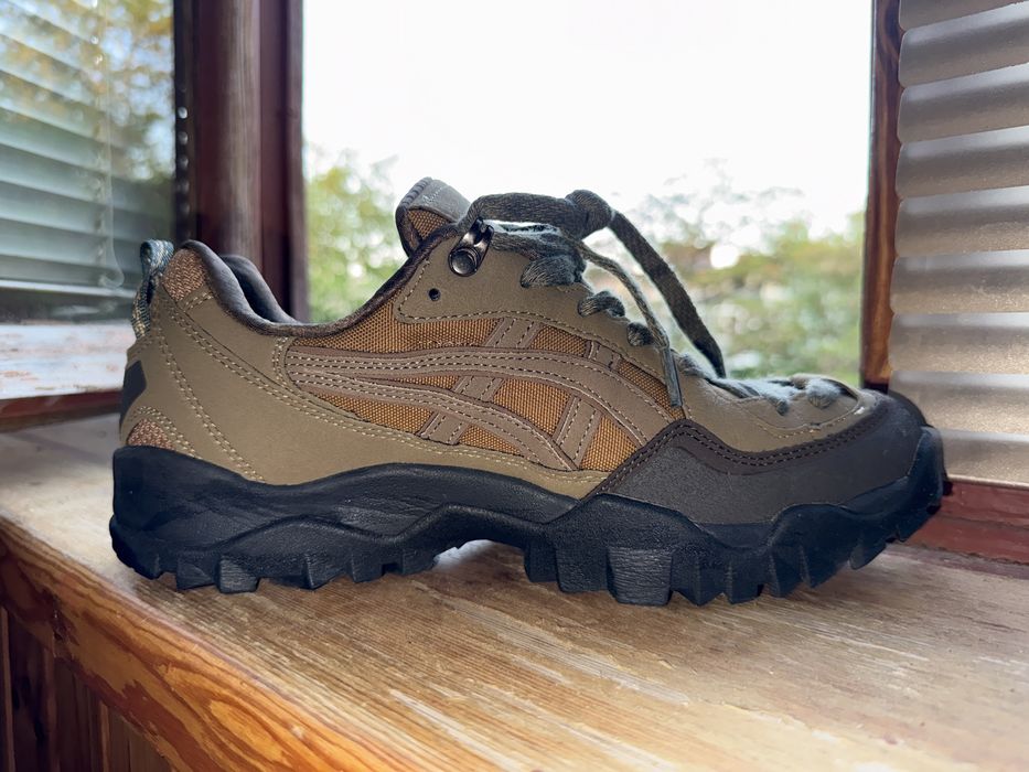 Кросівки asics gel pickax modern safari