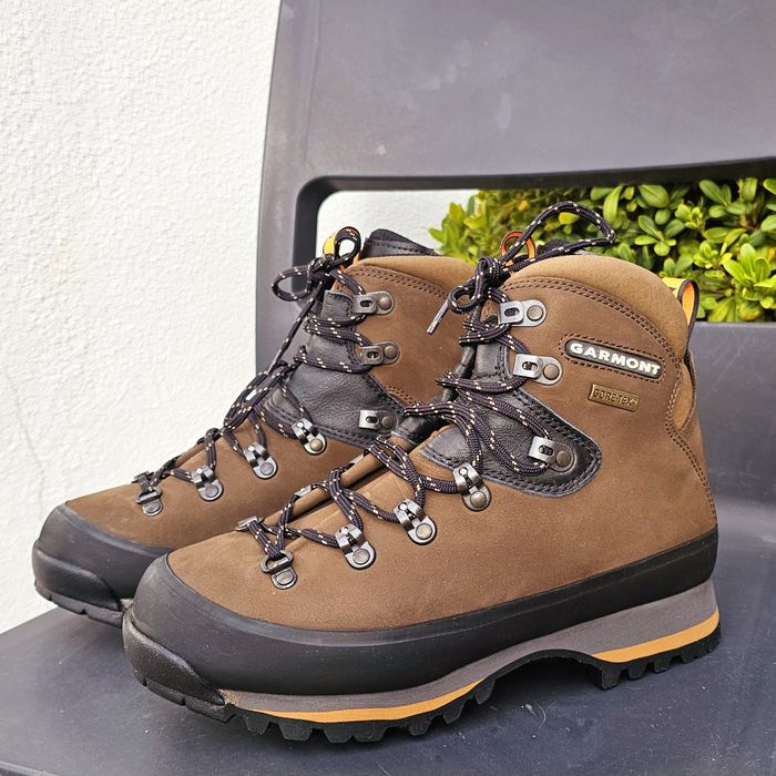 Botas Garmont Castanhas