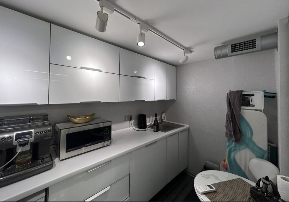 Коммерческое помещение/ Салон Красоты/ Продам/Срочно/Доход