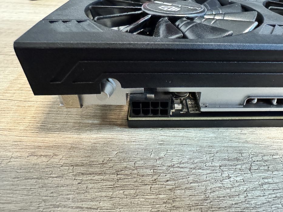 Продам відеокарту AMD Radeon RX 580 8GB (обслужена)