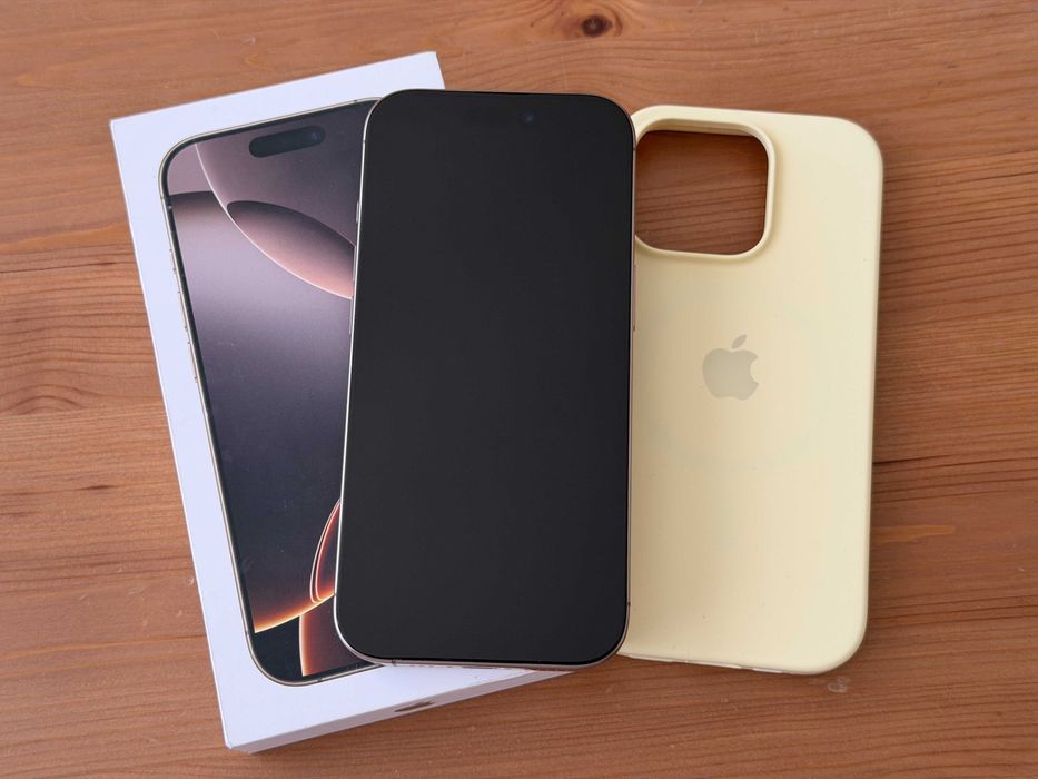 Telefon Apple iPhone 16 Pro 128GB Desert Titanium A3293
