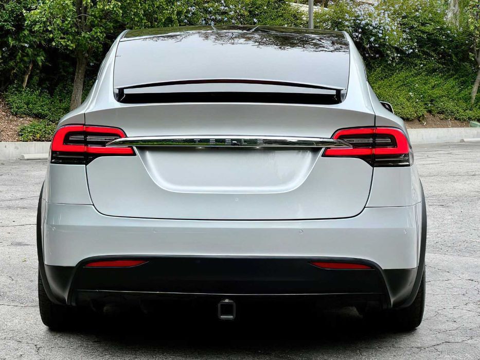 Tesla Model X 100D      2018