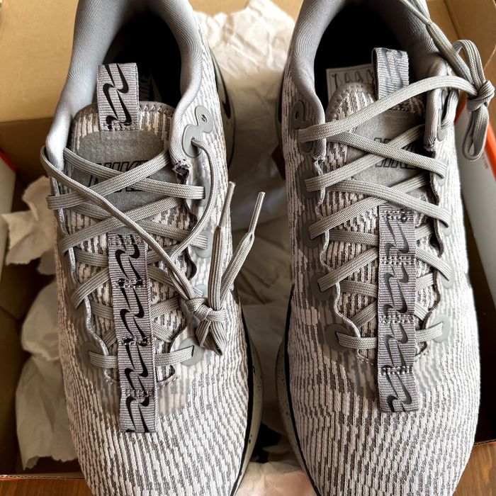 Кросівки Nike Motiva (Розмір 38.5/39/40/43/44/45/46/49.5) DV1237-002