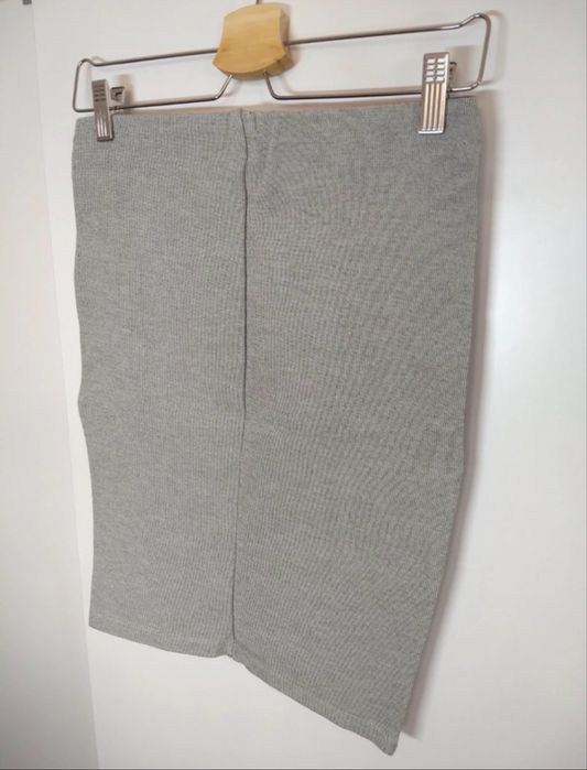 Szara spódnica Stradivarius 38/M prosta spodnica krotka spódnica M
