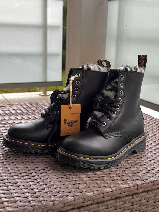 Dr. Martens z futerkiem, czarne, r. 36, NOWE