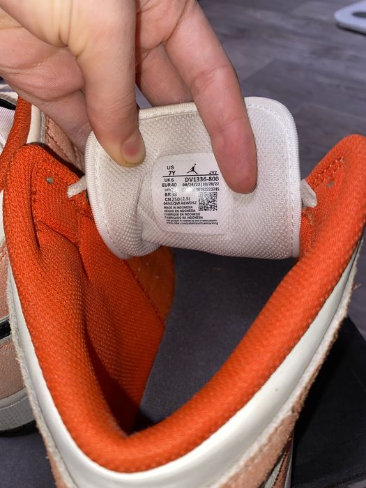 Nike  jordan 1 mid SE 25 см кросівки 40 розмір