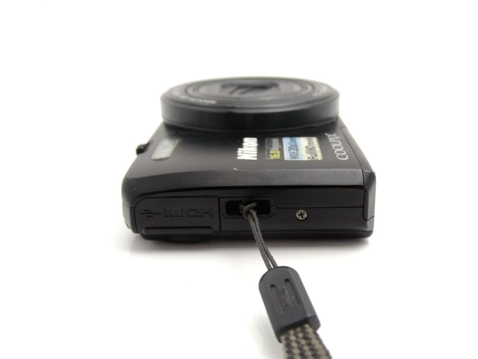 Nikon Coolpix S7000 16Мп/ Wi-Fi/ NFC/ Full HD гарний стан
