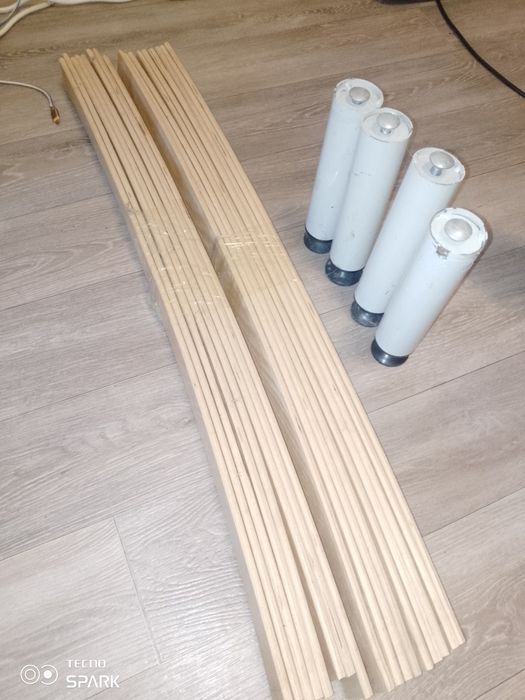 Продам ліжко з матрацом