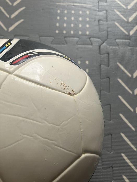 piłka Adidas Euro 2012  Tango 12 Top Replique Model X18256.