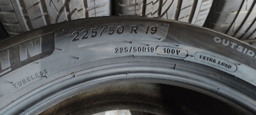 Pneus 225/50/19 Michelin semi novos