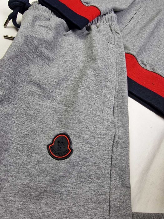 Komplet dres spodnie dresy bluza nowość znaczek jasno szary