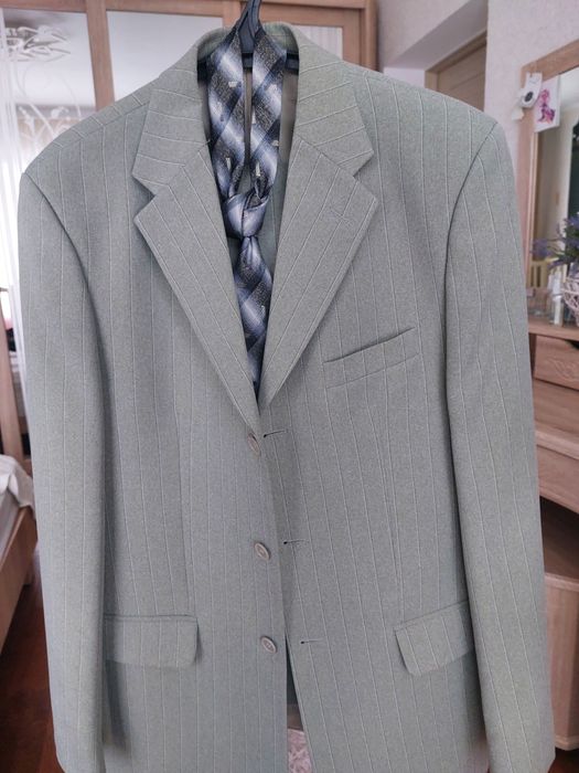 Чоловічий костюм