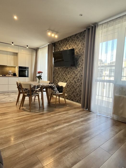 Без% продаж 3 кімн ЖК Кришталеві джерела, вул Метрологічна, Голосіївський р-н,