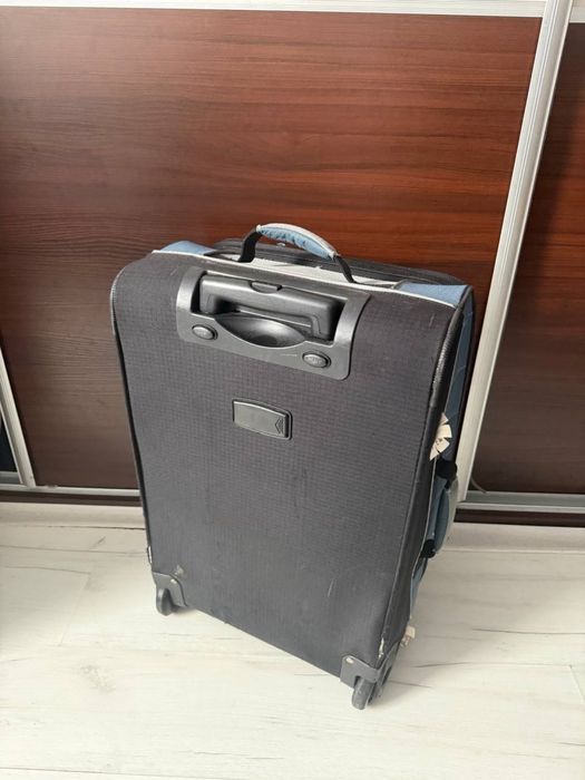 валіза, чемодан.