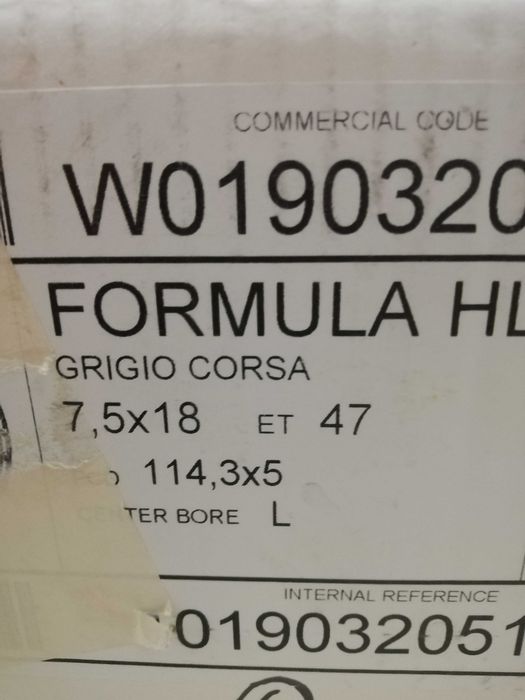 Felga OZ Formula 18', 7,5J , 5x114,3 , ET47