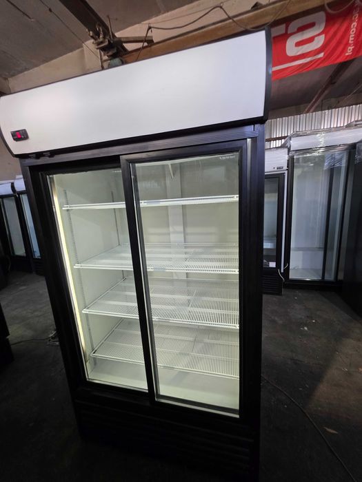 Холодильний шкаф вітрина UBC SuperLarge чорний, стан супер. Є сервіс!