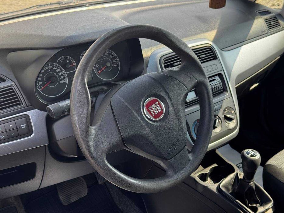 Автомобіль FIAT GRANDE PUNTO 1.4 Бензин
