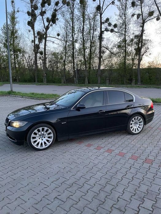 BMW e90 z silnikiem n52b25 + LPG, polski salon