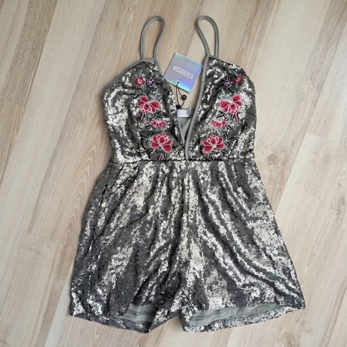 Cekinowy srebrny kombinezon Missguided 36 S kwiaty haft nowy wesele