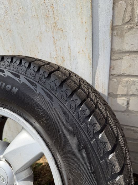 Колеса Kia Sorento r16 з новою зимовою гумою Kapsen 245/70/16