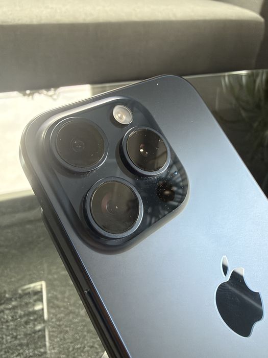 Apple iPhone 15 pro 128GB niebieski midnight