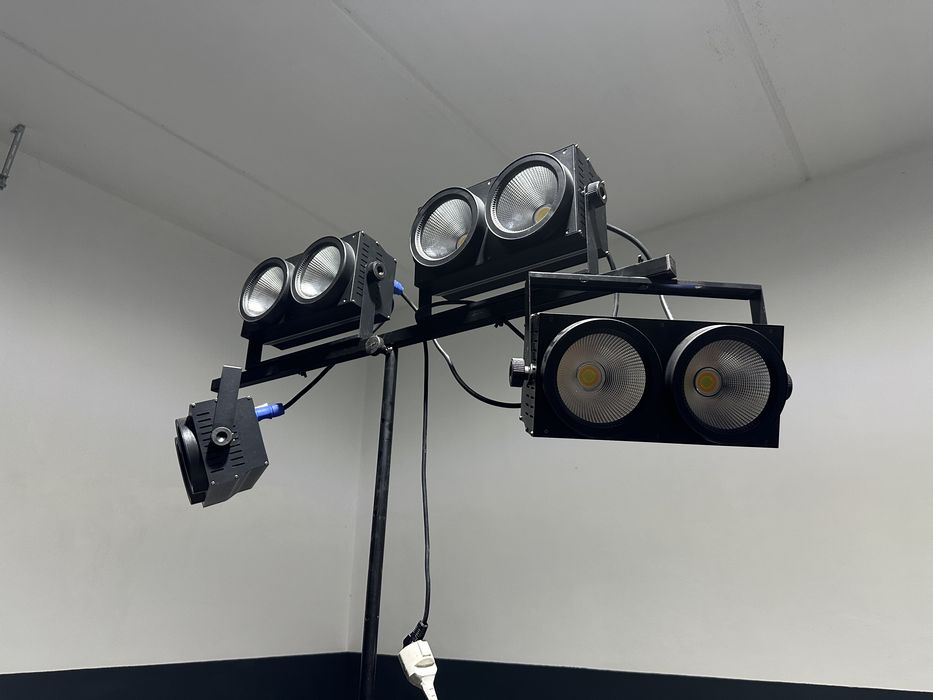 Sistema Profissional de Iluminação para Eventos / DJs