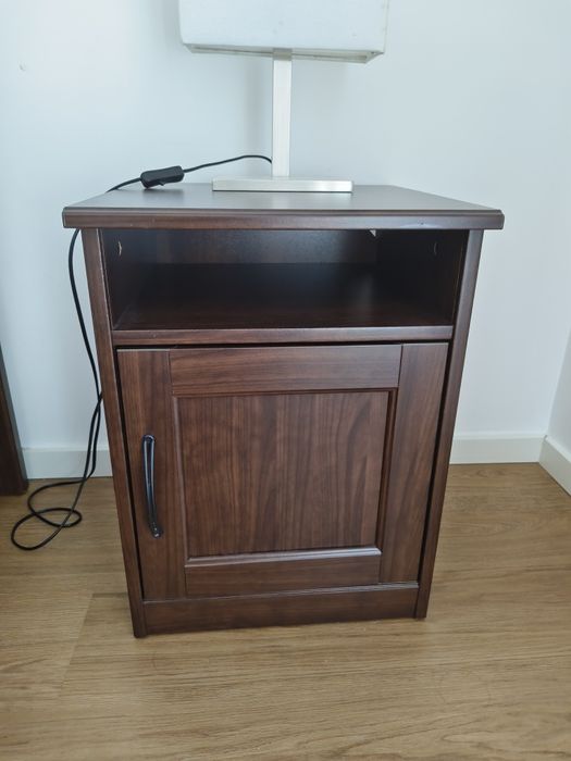 Cama, colchão e cómodas Ikea