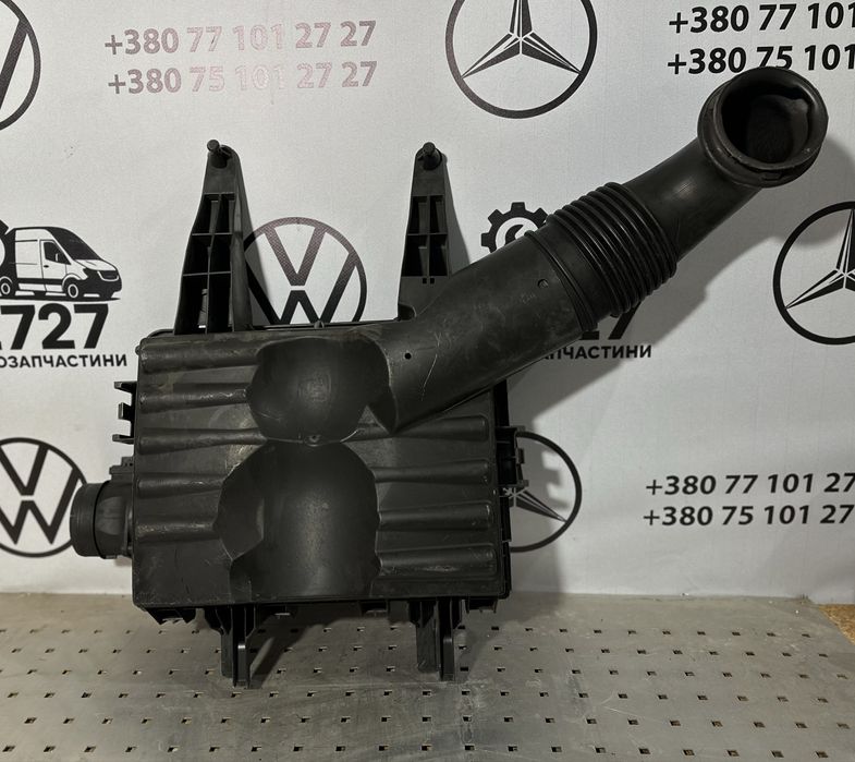 Корпус фільтра повітряного VW Crafter 2.5 2.0 /MS Sprinter w906
