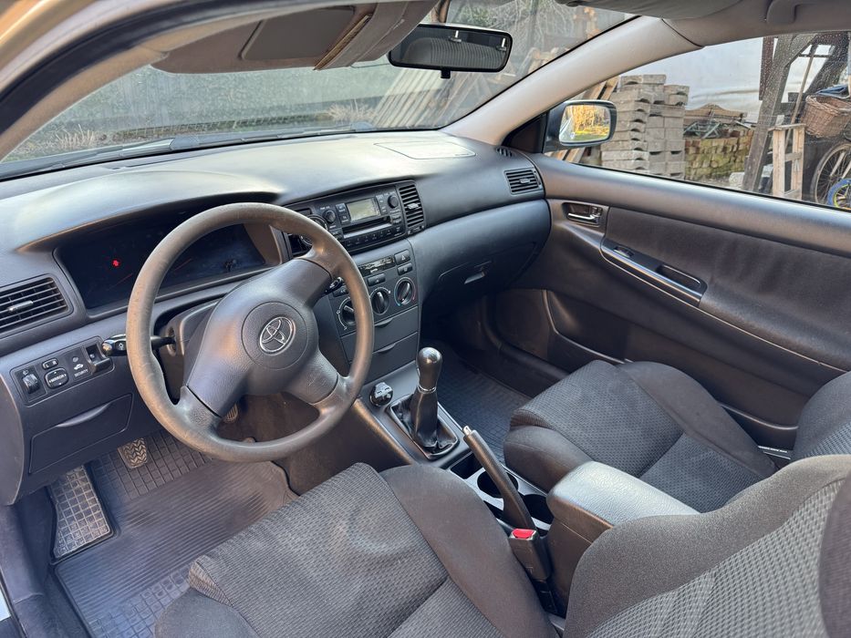 Toyota Corolla e12 2004 1.4 Polski Salon