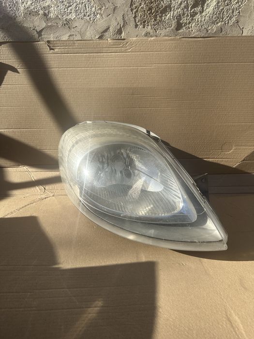 Фари Рено Трафік/Орель Віваро