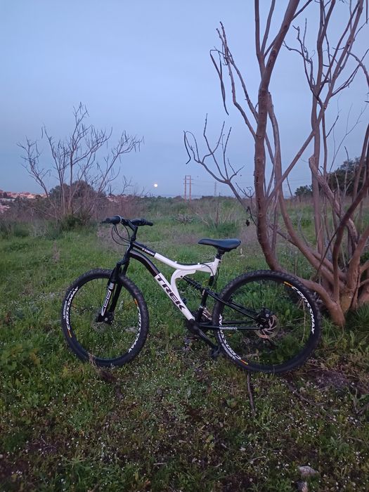 2 Bicicletas TREK dupla suspensão