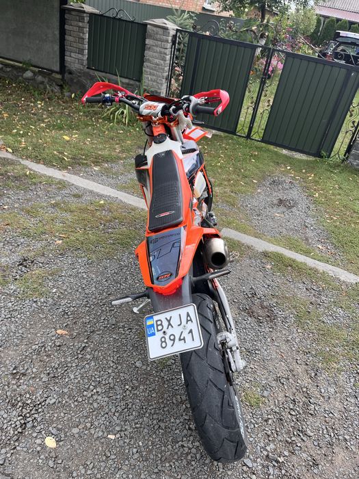 STN-V-8 motard
