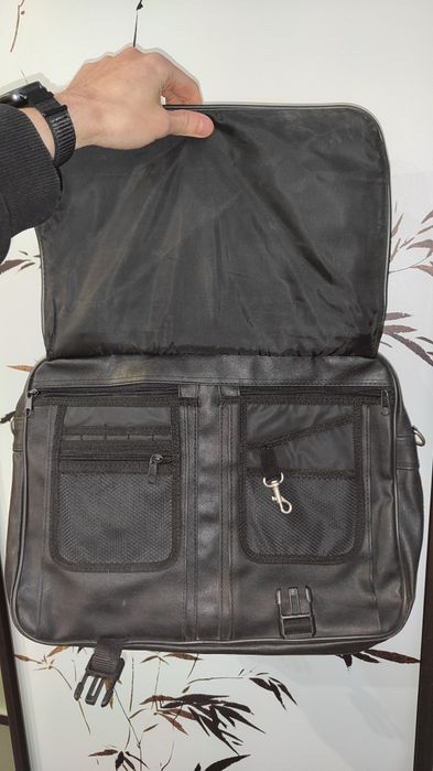 Шкіряна сумка Buxton