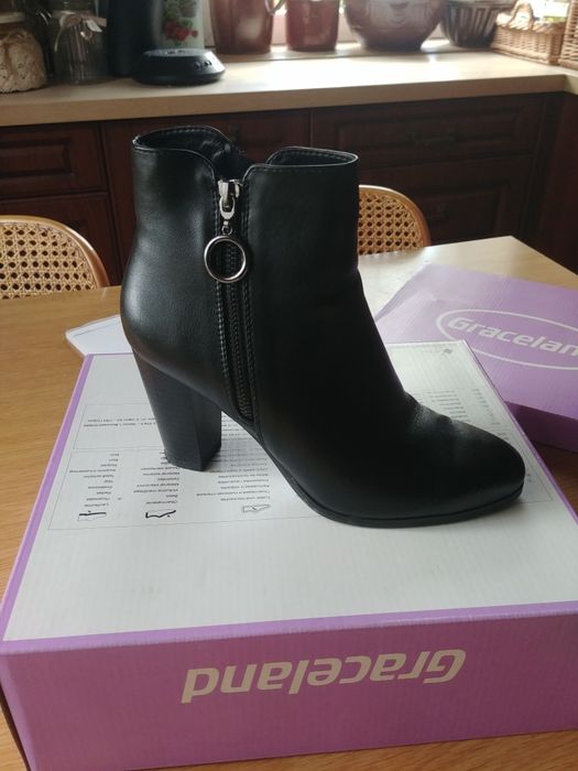 Eleganckie czarne botki 37 dlugość wkładki 23.5cm