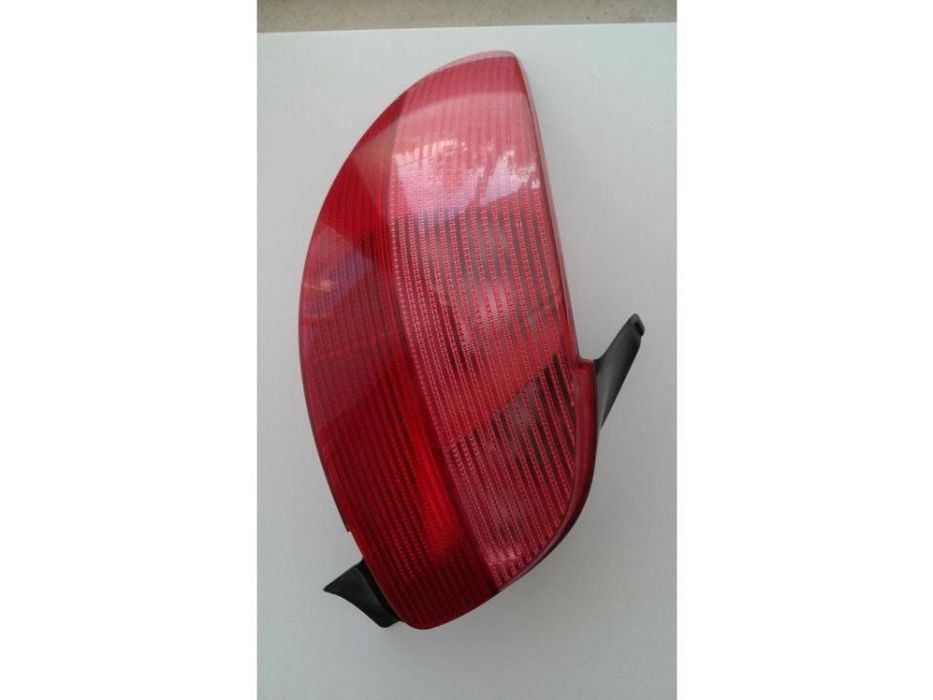 Farolim farol tras esquerdo peugeot 206