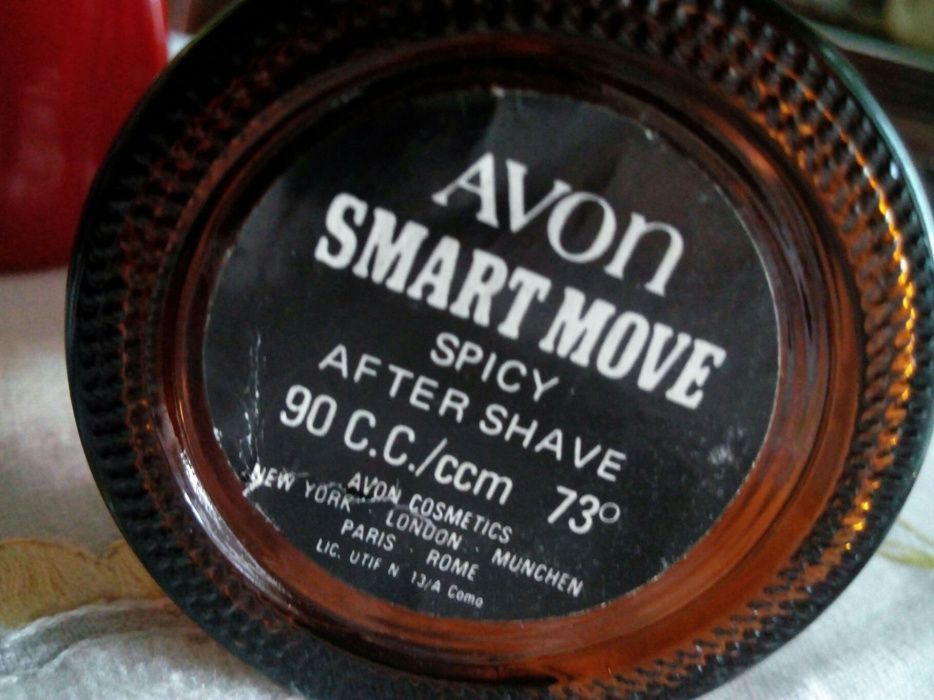 Frascos antigos da Avon