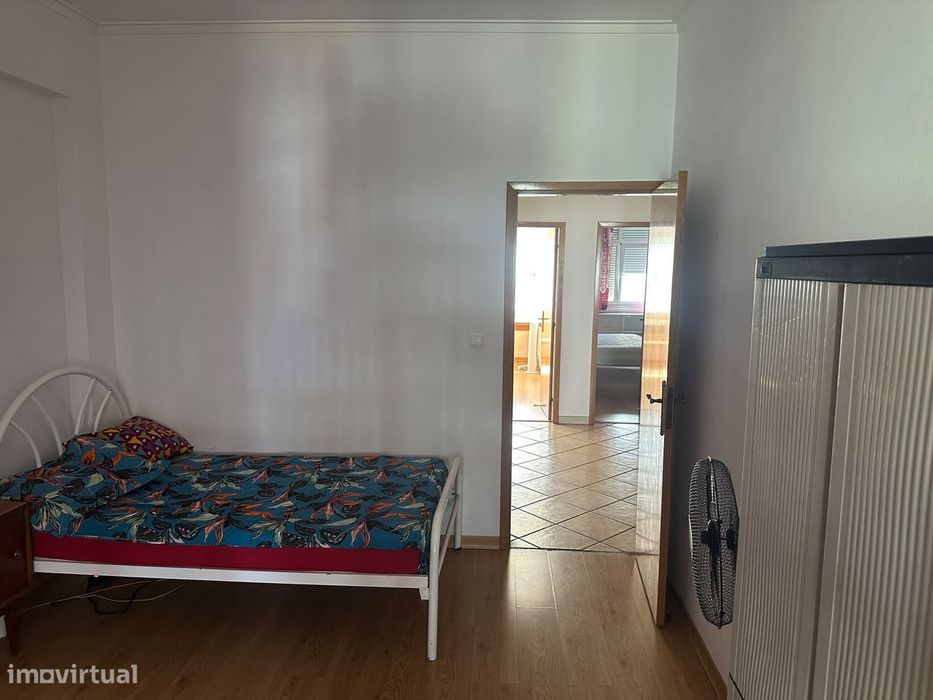 Excelente Apartamento T2 para Arrendamento (Sem Mobília)