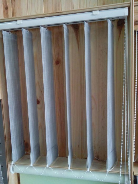 Aplicações e reparações de estores, persianas e caixilharia de PVC.