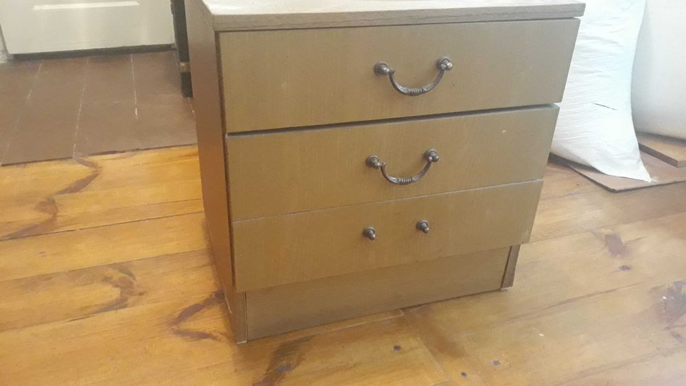 Шафа одягова, шкаф.