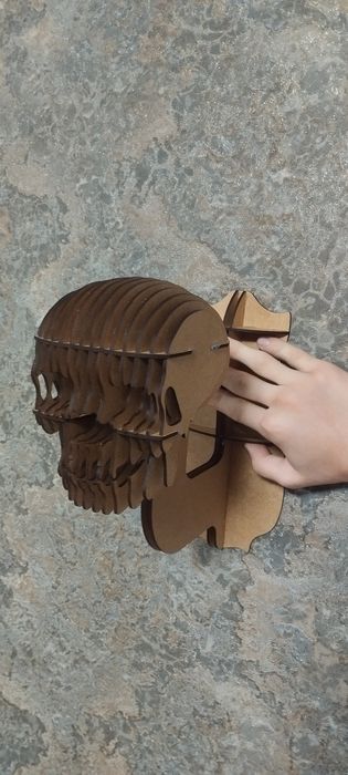 Шолом , Тримач шолома настінний