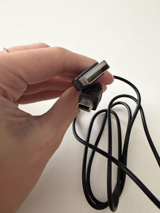 2 кабелі USB на Mini-USB
